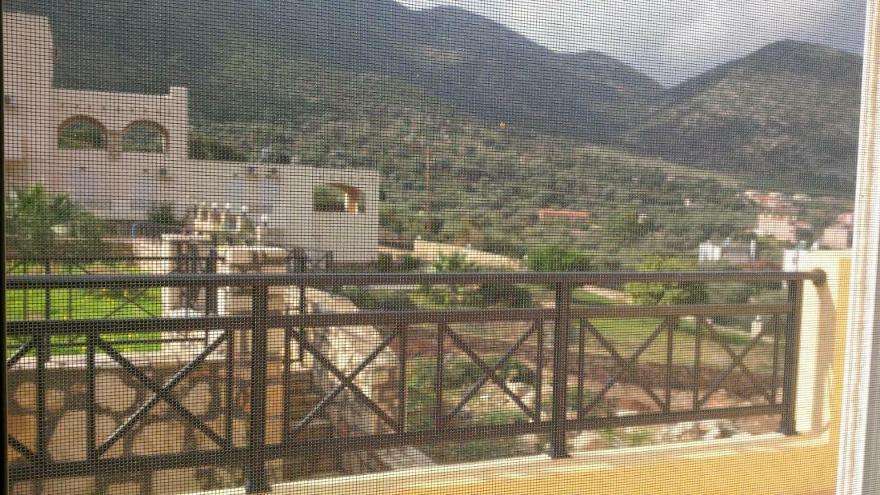 Villa Merastri Vlikhadha Luaran gambar